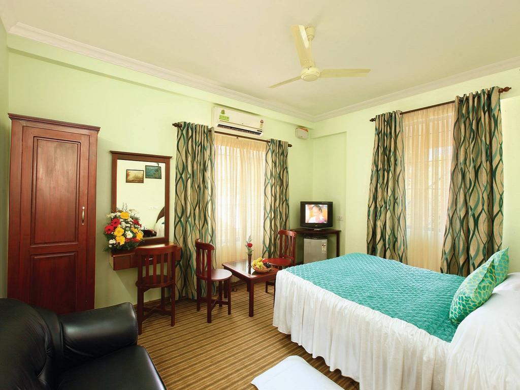 Sm Regency Kochi Стая снимка